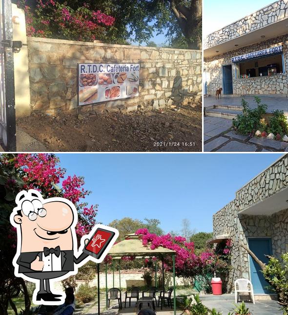 The exterior of R.T.D.C. Cafetarea Fort
