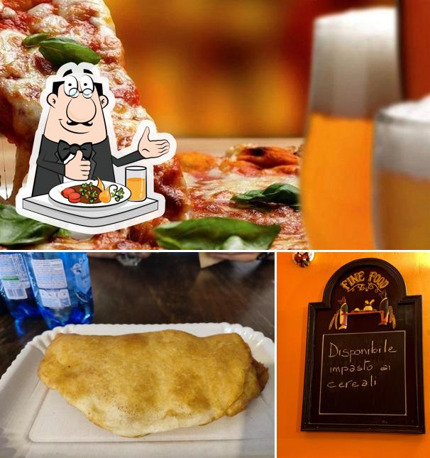 La immagine della cibo e lavagna di Pizzeria L'Angoletto