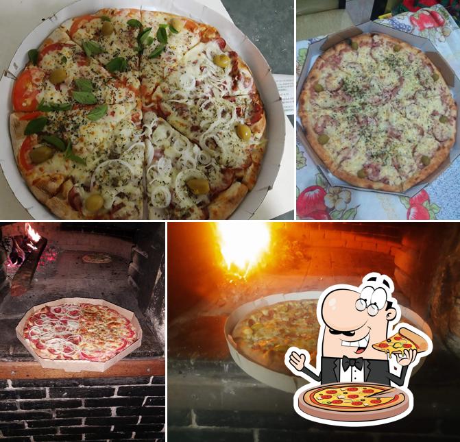 No Dino Pizza, você pode pedir pizza