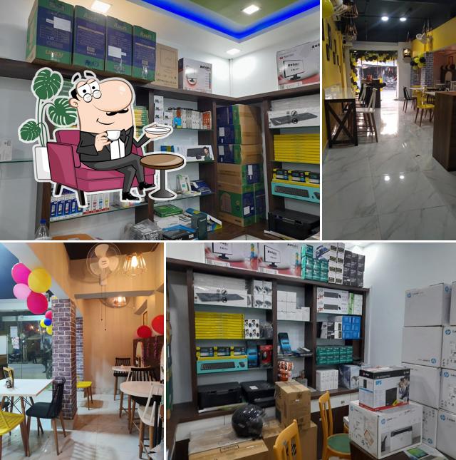 Check out how Kathi Junction looks inside