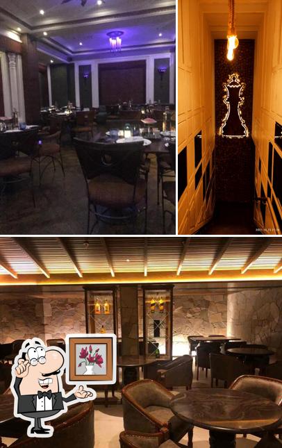 The interior of Queen's Bar