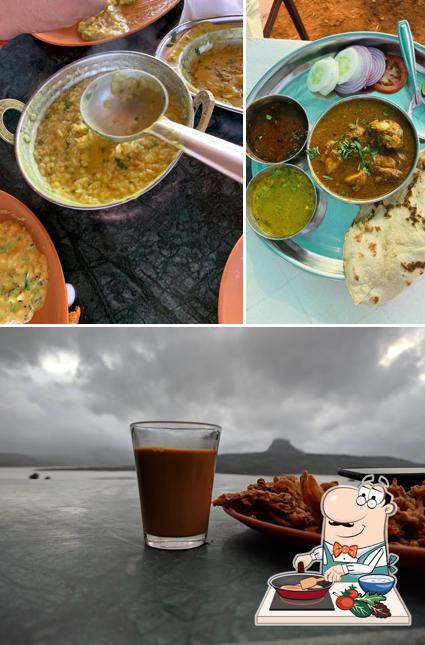 Chicken curry at Hotel Nisarga chaya Lake view restaurant & camping