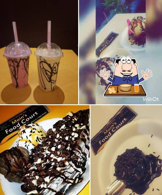 Food at Moin plaza : Moin's Food Court