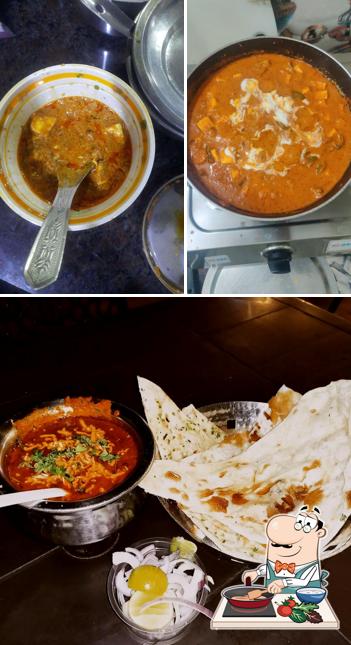 Chicken curry at NALABHEEMA KITCHEN