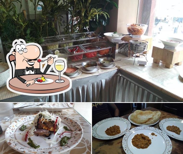 Food at Sai Veg World