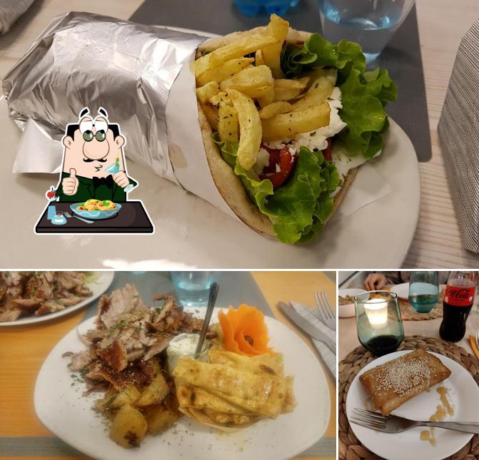 Cibo al TAVERNA SANTORINI