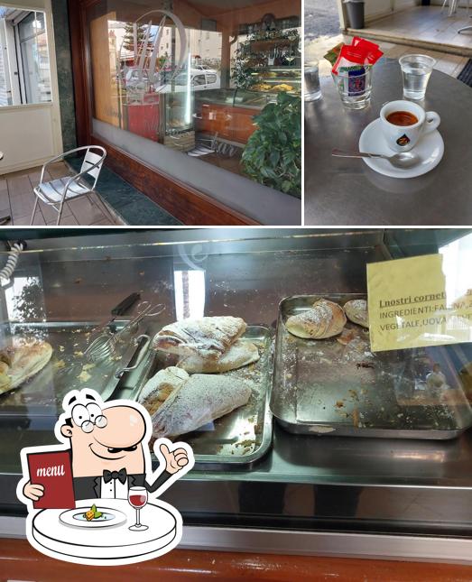 Dai un’occhiata alla immagine che mostra la cibo e esterno di Bar Morabito