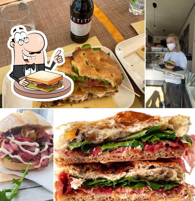 Toast al formaggio al La Pinseria 55045