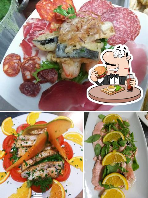 Prova un hamburger a Ristorante Happiness