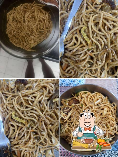Spaghetti bolognese at Old Kolkata Roll Club "Since -1996"