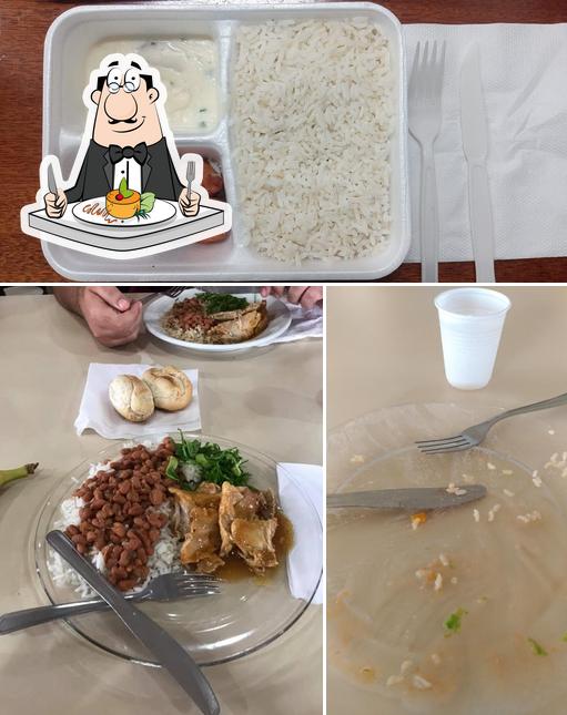 Comida em Restaurante da Saturnino