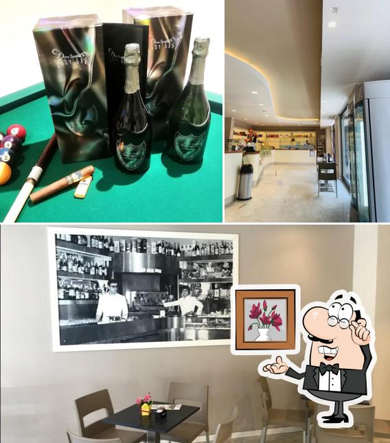 Dai un'occhiata agli interni di Bar K3