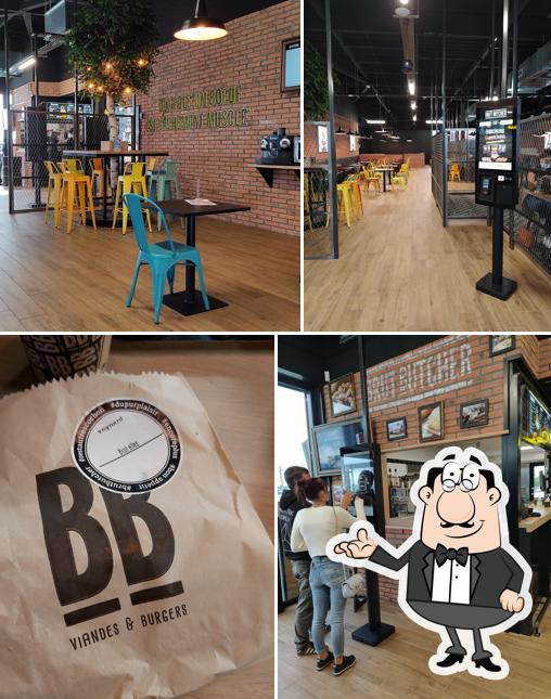 Installez-vous à l'une des tables de Brut Butcher - Le Fast Food du Boucher