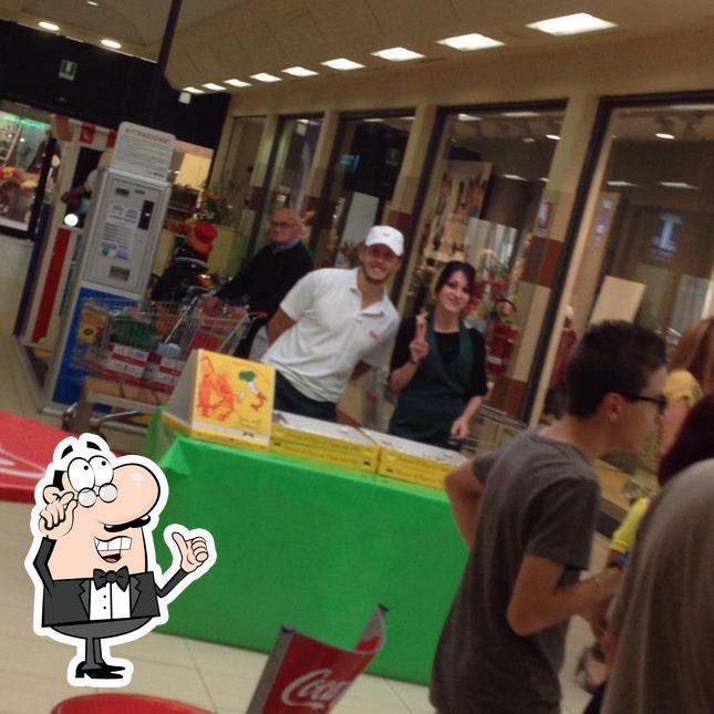 Gli interni di Pizzeria e Focacceria Eurofocaccia