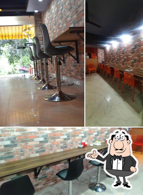 Check out how RESTO - 1987 looks inside