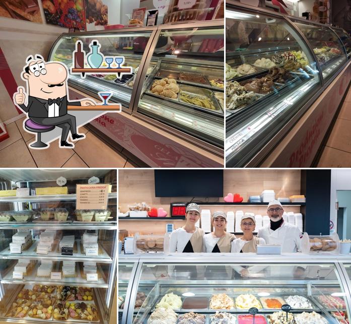 Siediti a un tavolo di Gelateria Stefy