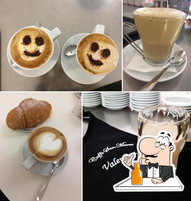 Goditi un drink a Caffè San Marco