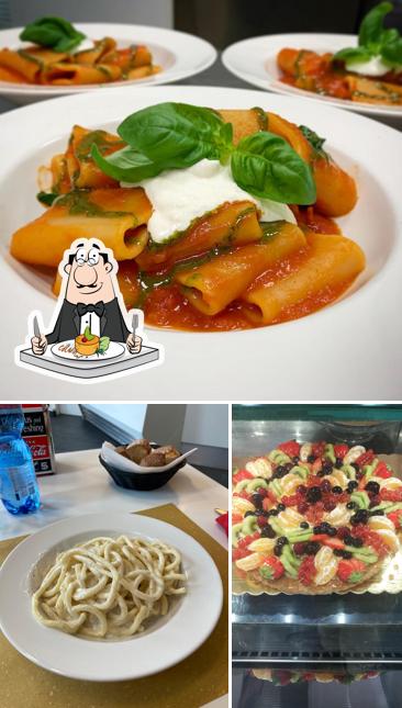 Platti al Bar Note Di Rosso