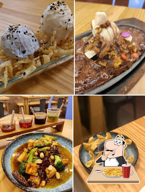Taste French-fried potatoes at Qinling : Veg Asian Bistro