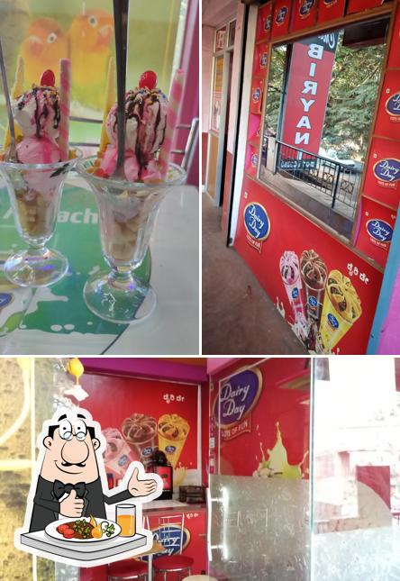The picture of Smile Ice Cream Parlour’s food and interior