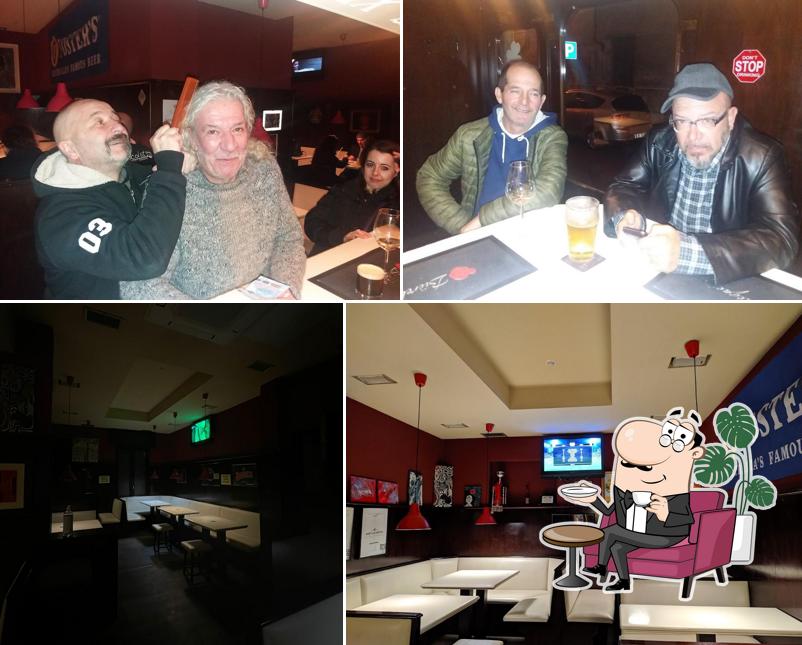 Gli interni di Sax Pub