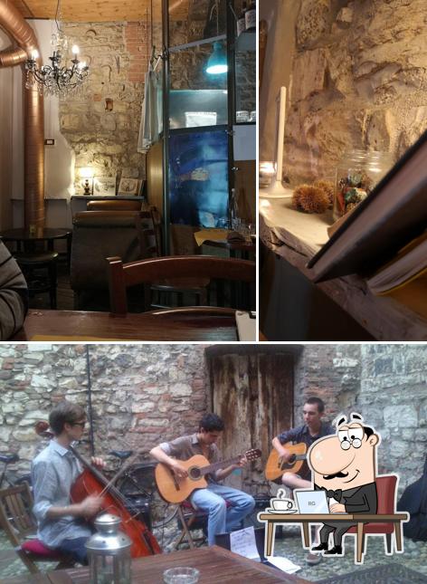 Dai un'occhiata agli interni di La Fabbrica
