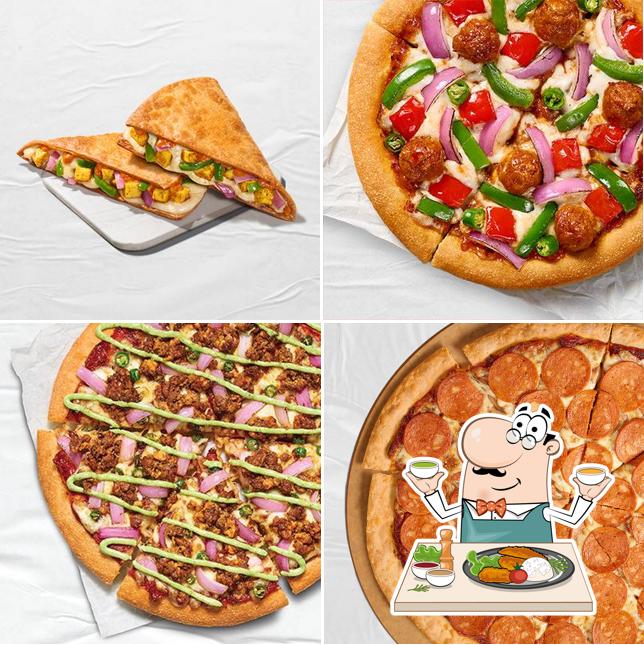 Food at Pizza Hut Oasis Mall, Dehradun