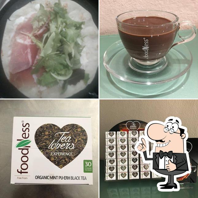 Guarda la immagine di Caffè la Piazzetta di Giovannelli Naida C. Snc