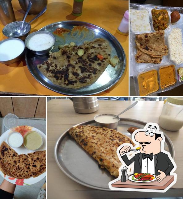 Food at Mama's Parantha