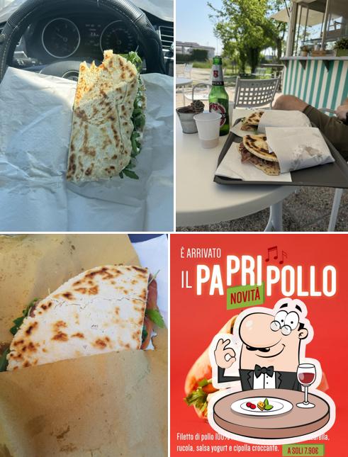 Platti al Piadineria Piazza Carla