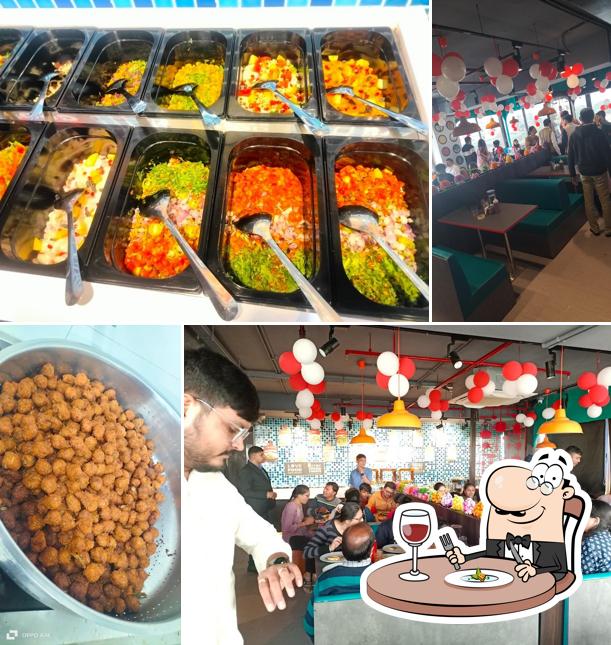 Meals at Pizza Zone Gota