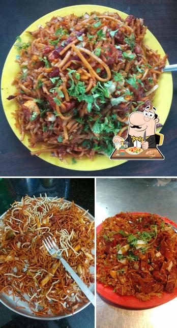Pad thai at Rajesh Chinese Centre (जुना स्वादिष्ट)
