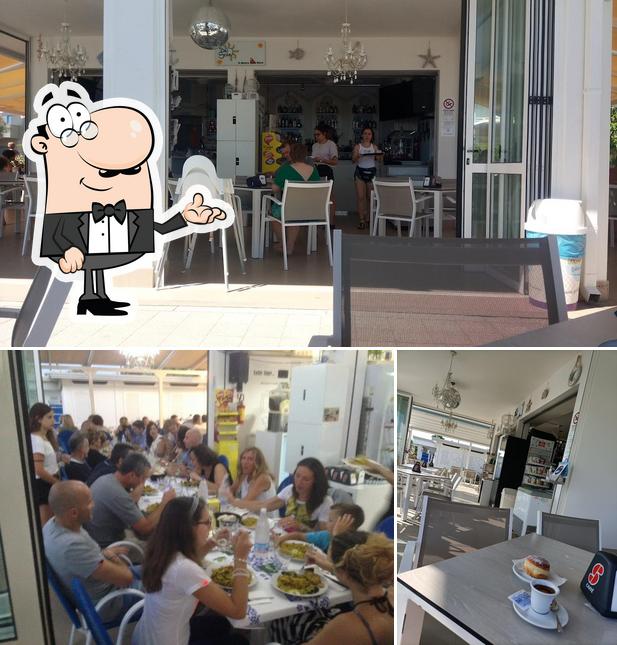 Bar Sole si caratterizza per la interni e tavolo da pranzo
