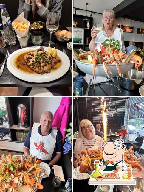 Order seafood at De Huifkar