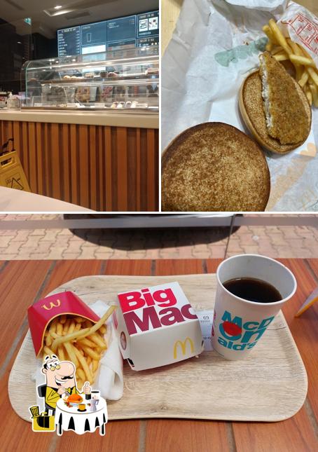 Platti al McDonald's Roma Cassia