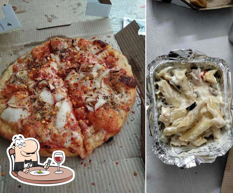 Food at Pizza Galleria Sector 40C