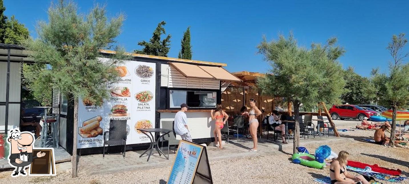 Gli esterni di Fjaka