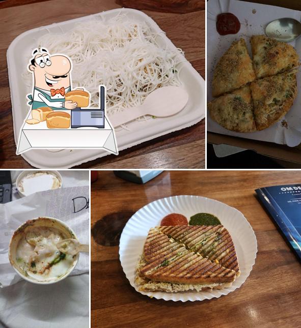 Garlic bread at Chaatwich, Sector 11, Ghansoli