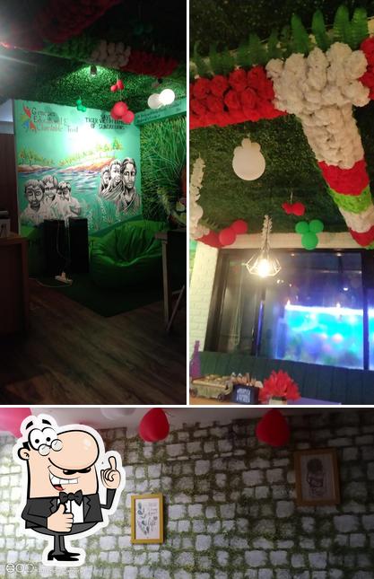 Look at the picture of Ecclesiastes Cafe