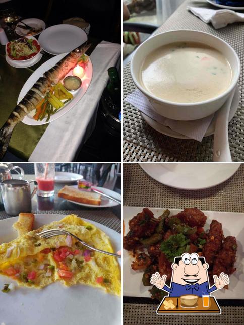 Clam chowder at Mike's Place