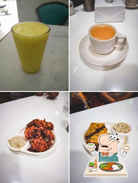 Meals at Panshikar Aahaar