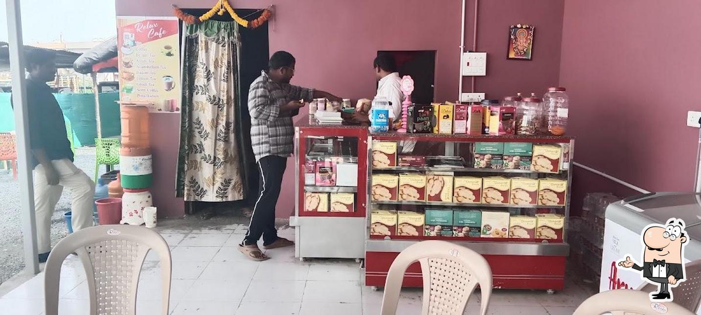 Check out how RELAX CAFE looks inside