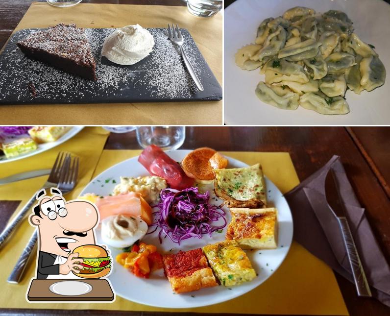 Prenditi un hamburger a Osteria Au Casun
