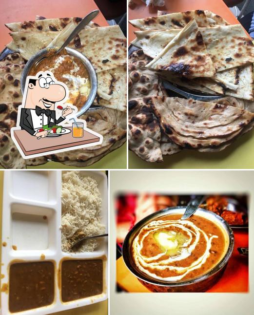 Food at Kake Di Hatti
