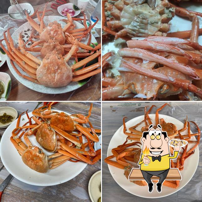 Pick different seafood items offered by 승진호 홍게 무한리필