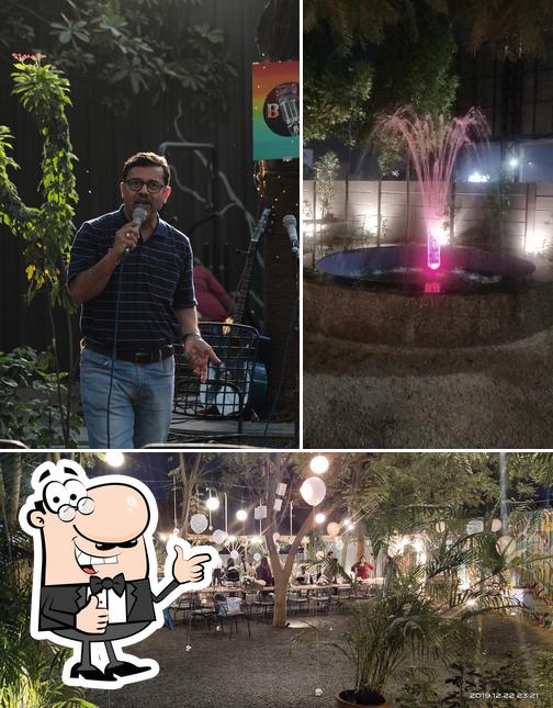 Look at this picture of Lush Restocafe