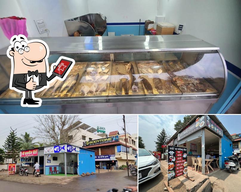 See this picture of Fish House
