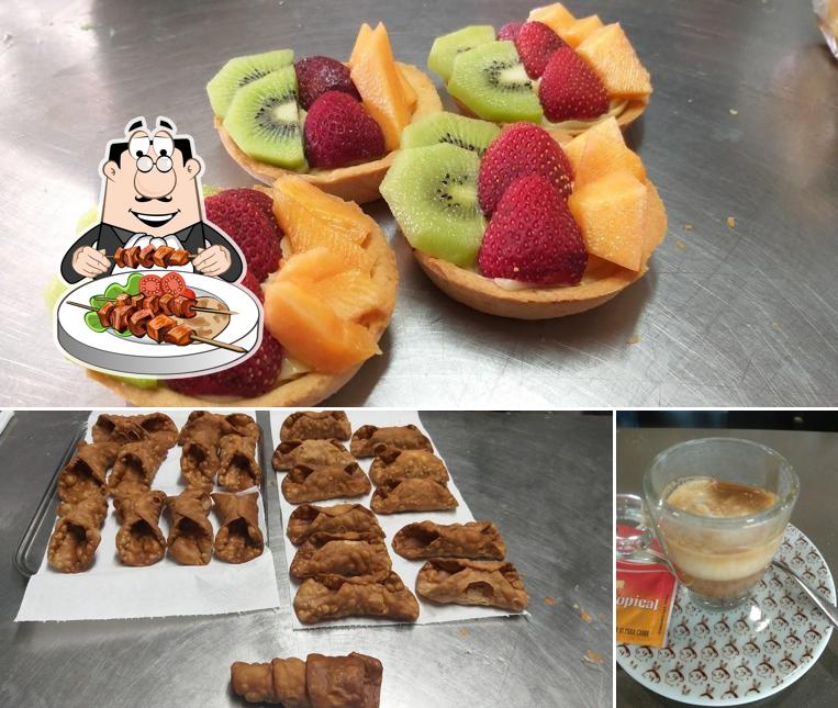 Questa è la foto che presenta la cibo e bevanda di I Due Pini