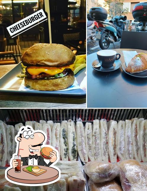 Hamburger al Kaos Cafè