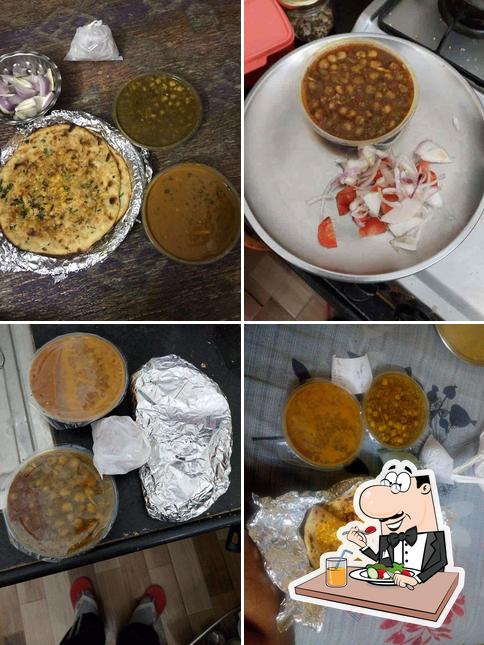 Food at Amritsari Naan